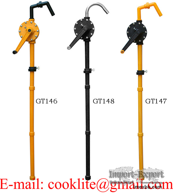 Handdriven fatpump av polypropylene / Roterende schoepen pomp