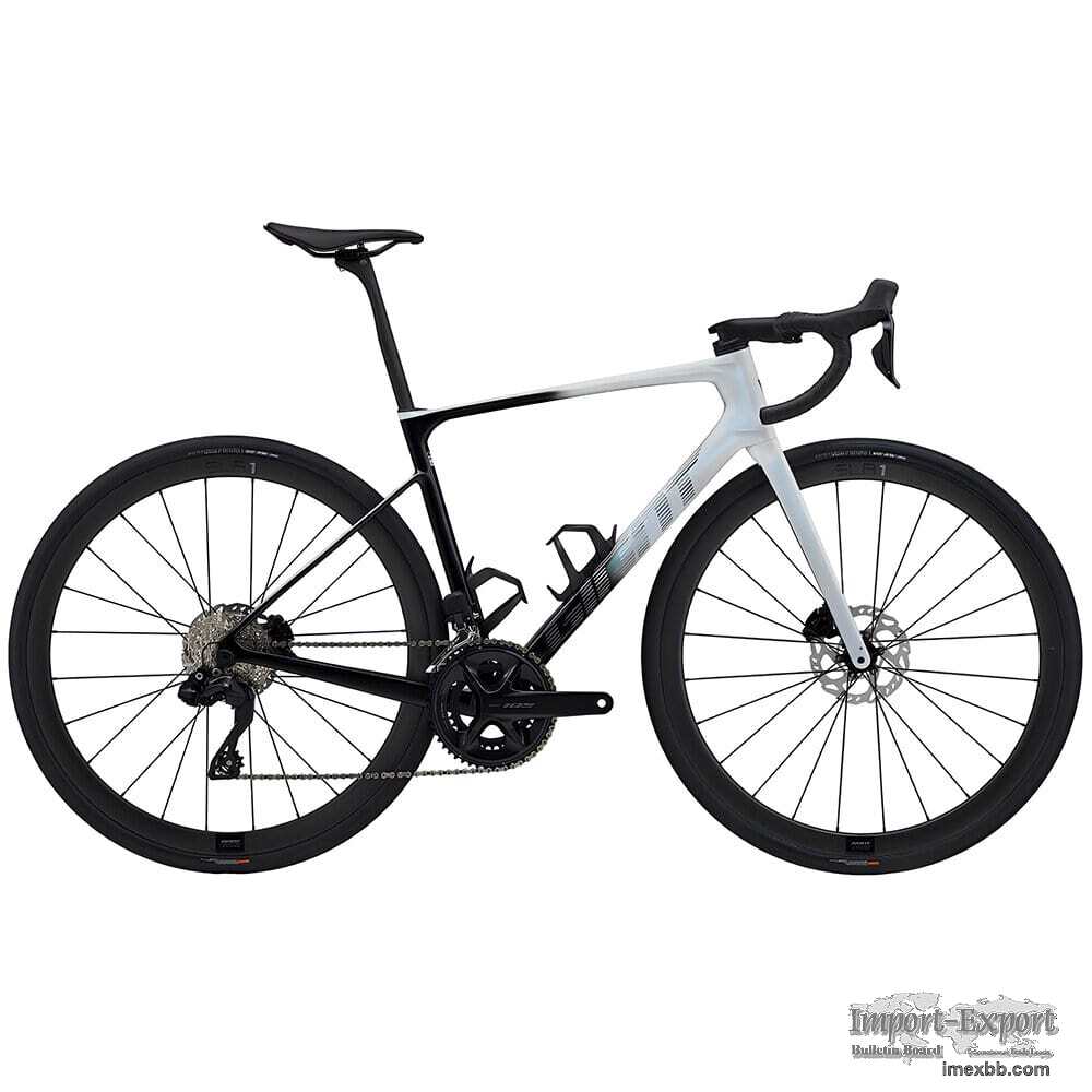 2024 Giant Defy Advanced Pro 1 Road Bike (RACYCLE SPORT)