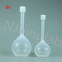 PFA volumetric flasks resistant to 260°C, low background, for graphite dige