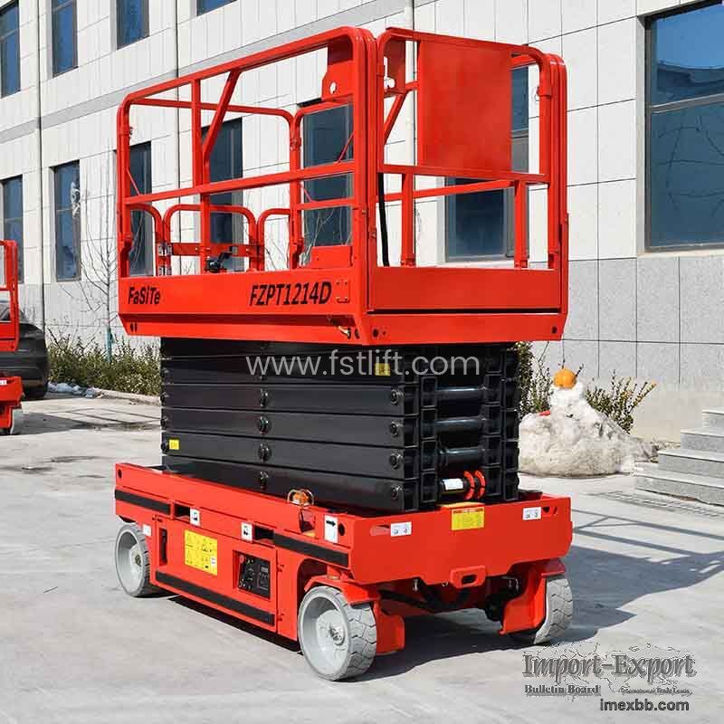 Self-propelled Scissor Lift