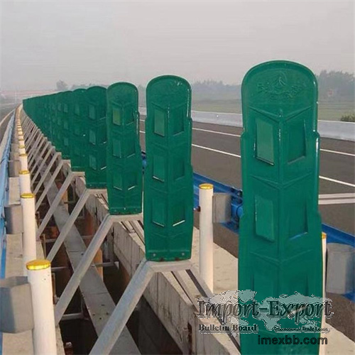 Leaf shaped fiberglass anti glare panel